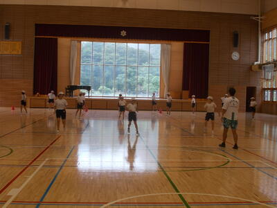 体育館の中での活動