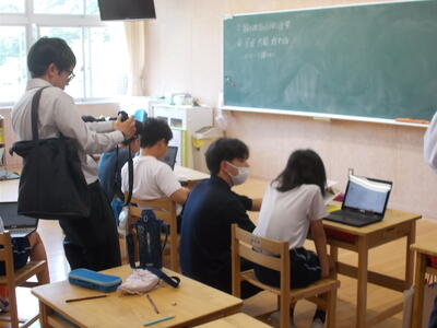 上毛新聞社の方による取材